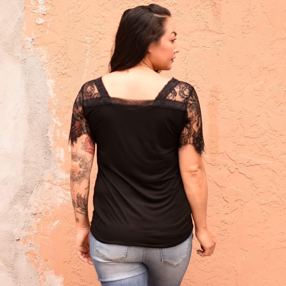 Black Lace Raglan Tee - Picture 4 of 4